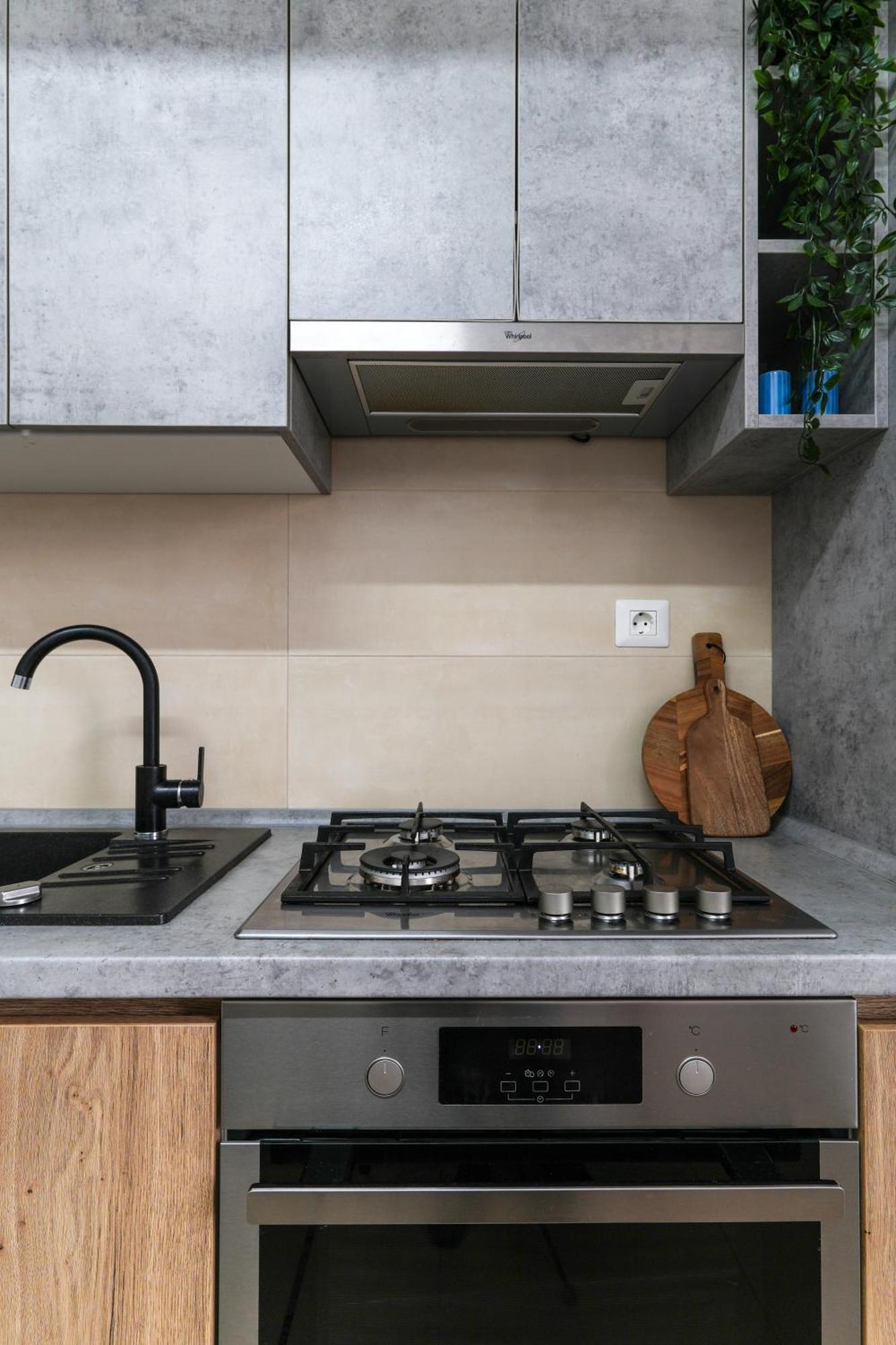 Amalia - Quiet 1Br Apartment With Parking & Wi-Fi Boekarest Buitenkant foto