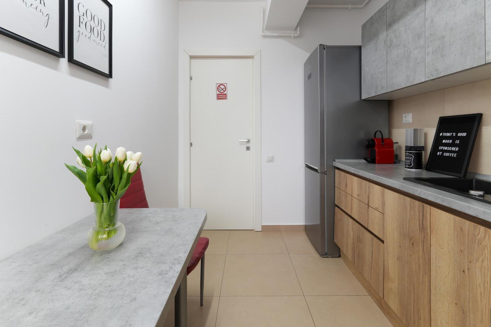 Amalia - Quiet 1Br Apartment With Parking & Wi-Fi Boekarest Buitenkant foto