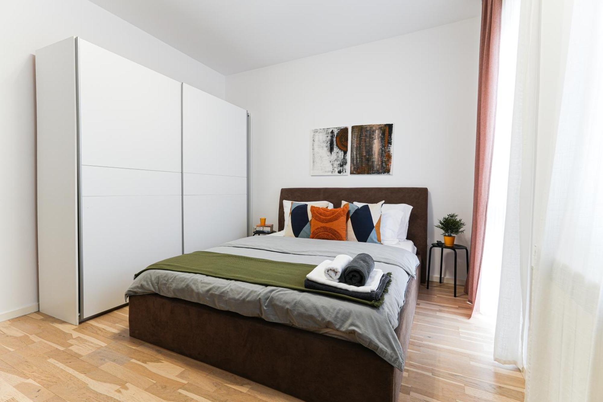 Amalia - Quiet 1Br Apartment With Parking & Wi-Fi Boekarest Buitenkant foto